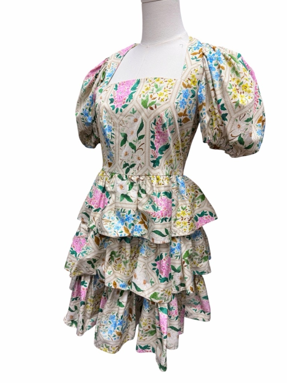 H_6 Hunter Bell Porter Tiered Ruffle
Mini Dress in Floral Tile Size 4